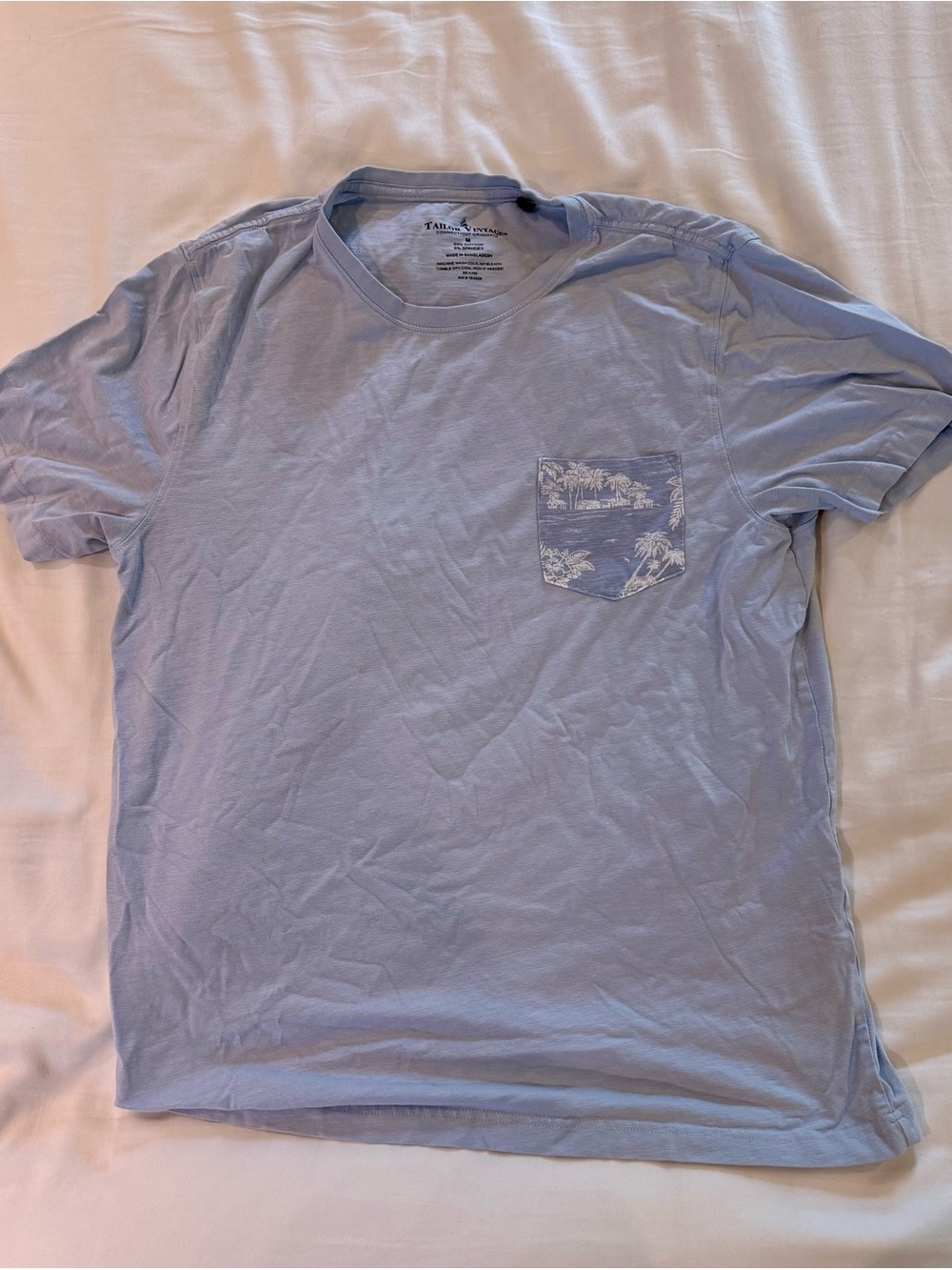 Tailor Vintage Men's Pale Blue Crewneck Pocket Tee with Palm Print